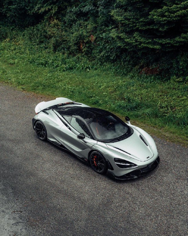 McLaren 765LT 2