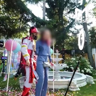 Выпускные за миллионы рублей на яхтах для четвероклашек — тренд яжмамочек всея Москвы. Родители уже раскупили все вечеринки на конец весны — свободных слотов за 1,5 млн почти нет.По данным Mash, с середины марта родительские комитеты начали сборы: в Подмос