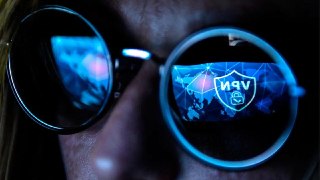 Отключить VPN или не заходить на Wildberries? Вот в чём вопрос...Загрузки VPN-приложений в России выросли в 14 раз, пишет «Коммерсантъ», ссылаясь на данные аналитиков. В марте из Google Play скачали более 9,2 млн таких приложений.При этом, как говорят эксп