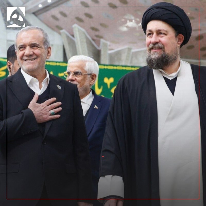 همشهری: 📷تجدید میثاق رئیس جمهور با آرمانهای امام راحل🔹 رئیس جمهور و اعضای دولت وفاق ملی، در نخستین روز هفته دولت با حضور در مر