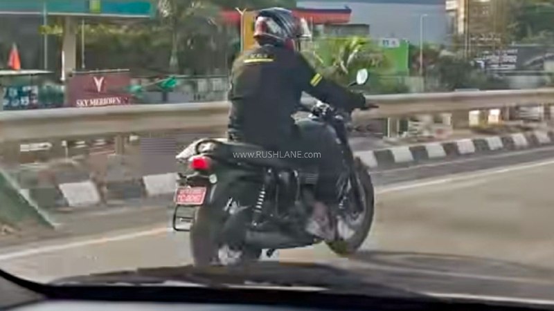 Triumph Bonneville 400 заметили на тестах — и по всему выходит, что индийцам ско