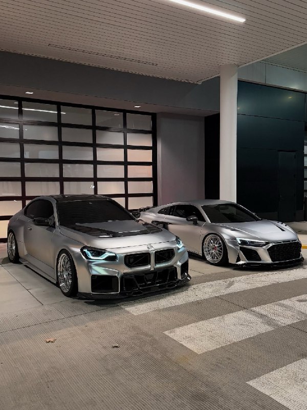 Audi R8 x BMW M2 2