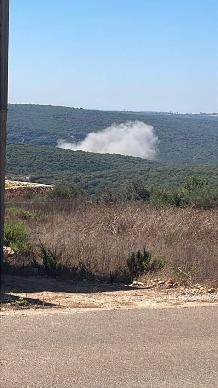 תקיפות צה"ל בוואדי זבקין, דרום לבנון, לפי דיווחים לבנוניים.