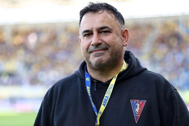 Alex Haditaghi, owner of Polish club Pogon Szczecin, says he refused to negotiate with Israel's Maccabi Tel Aviv over tw… - news image