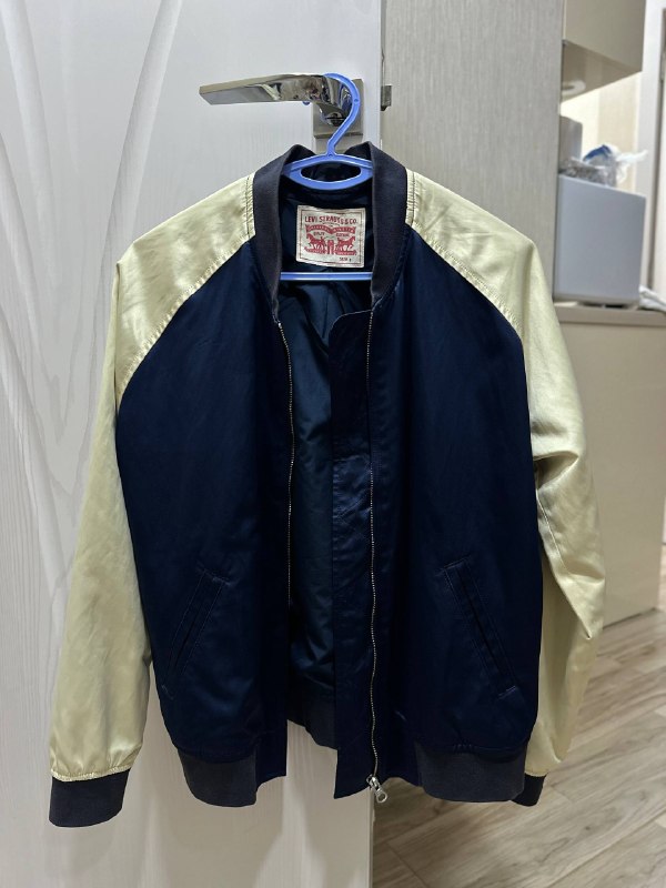 Бомбер Levi’s — фото 1