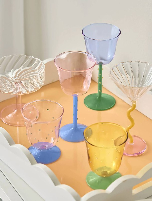 Набор из 2 бокалов для красного вина Dot вызывает такие же яркие эмоции, как их оттенки. Такие бокалы наполнят каждый день вдохновением и радостью.... - изображение 2 - такие, набор, бокалов