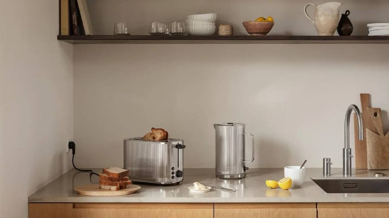 Схожу с ума от нескольких предметов из коллекции Bernadotte от датского бренда Georg Jensen. Очень нравится комбинация гладкой полированной стали и... - изображение 1 - схожу, ума, нескольких