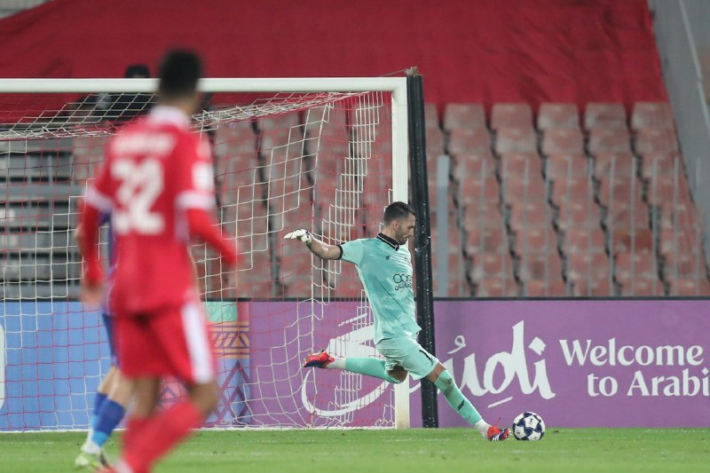 Esteghlal Twitter: ✔️آدان ۴ روز دیگه برای حضور تو تمرینات استقلال به تهران سفر می‌کنه./ آنا #mamadinho @Esteghlaal_twitter💙