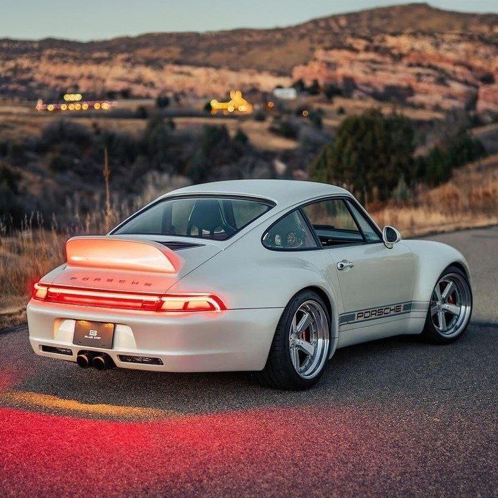 Porsche 911 Gunther Werks 400R Sport Touring 7