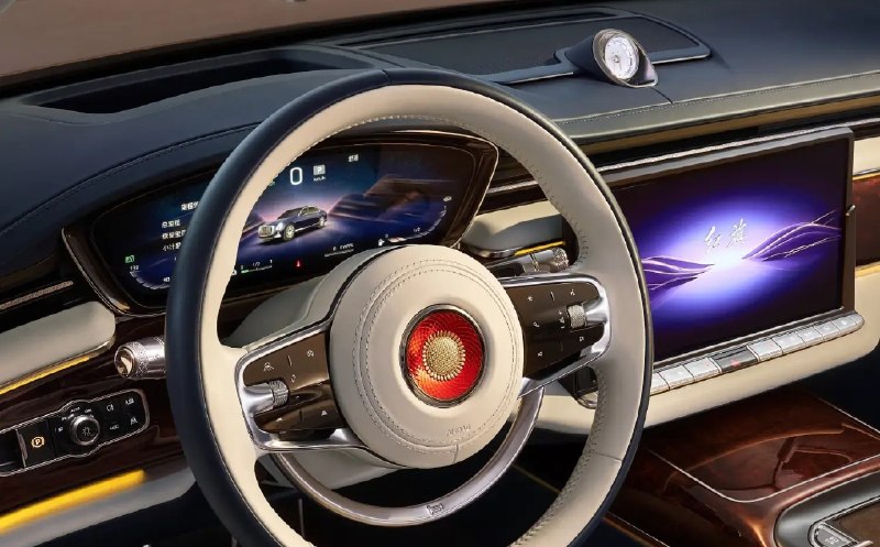 Hongqi Guoya выходит на рынок России — от 27,7 млн рублей 3