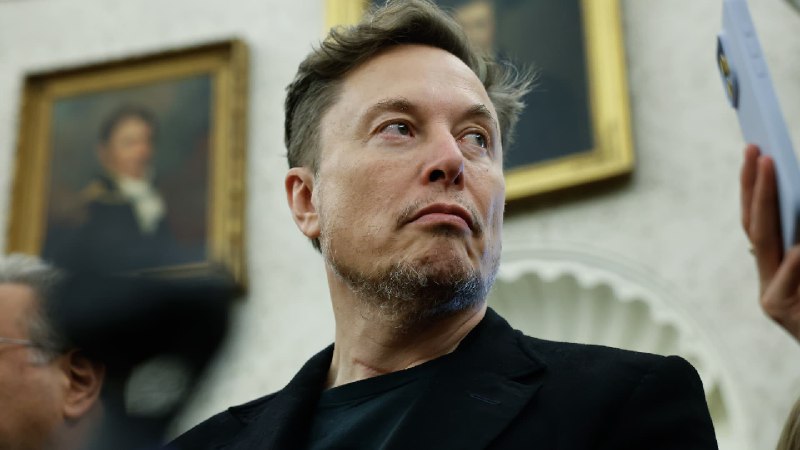 Trump urged to make Musk, DOGE workers certify they won't use government data for personal benefit