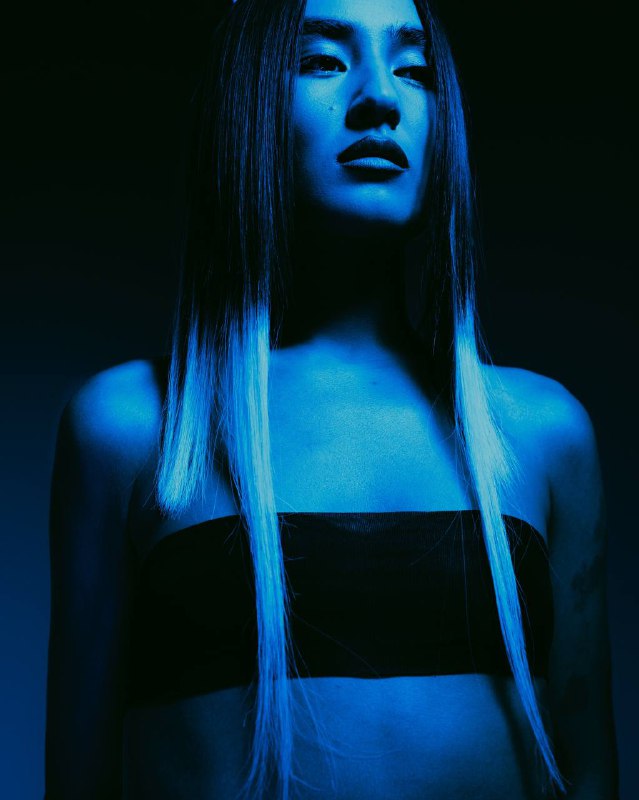 Вайдовый — цвет глубины, бесконечного познания, постижения самого себя.Вайдовый — цвет глубины, бесконечного познания, постижения самого себя.