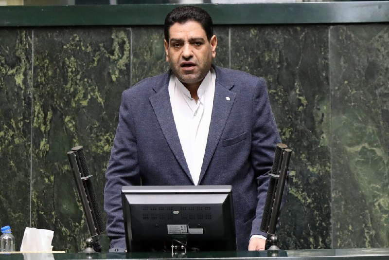 جریان: ♦️احمد بیگدلی، عضو کمیسیون اجتماعی مجلس:ممنوعیت واردات؛ زوج‌های جوان را به خرید لوازم خانگی دست‌دوم کشاند▪️ زوج‌های جوان