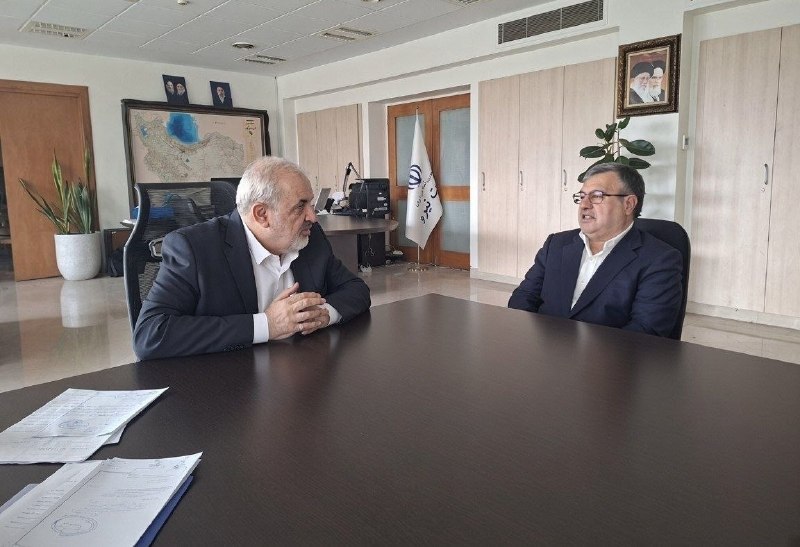 ایلام بیدار: 💢پیگیری طرحهای آبی ایلام؛ از حل مشکلات عربرودبار تا تأمین ۲۵۰ میلیارد تومان رفع تنش آبی🔻فریدون همتی نماینده ایلام در م
