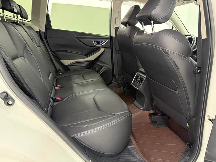 Subaru Forester 2022 фото 7