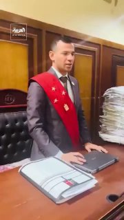 "אדוננו, תן לנו טוב בעולם הזה וטוב בעולם הבא, והכניס אותנו לייסור האש". סרטון חדש של השופט המזויף במצרים עו…