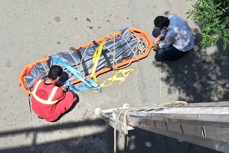 آوای بلوط: 🔴 برق‌گرفتگی در کرمانشاه 5 قربانی گرفت.مدیرکل پزشکی قانونی استان کرمانشاه :♦️در چهار ماه نخست امسال، برق‌گرفتگی جان 5 نف
