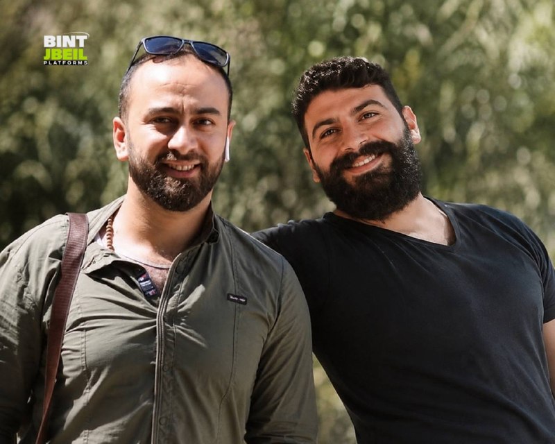 חסן עבאס חרקס, בן העיירה חרוף, ושאה מוחמד אטווי, בן העיירה סרפאנד, מהפשיטה על דיר אלזהראני.