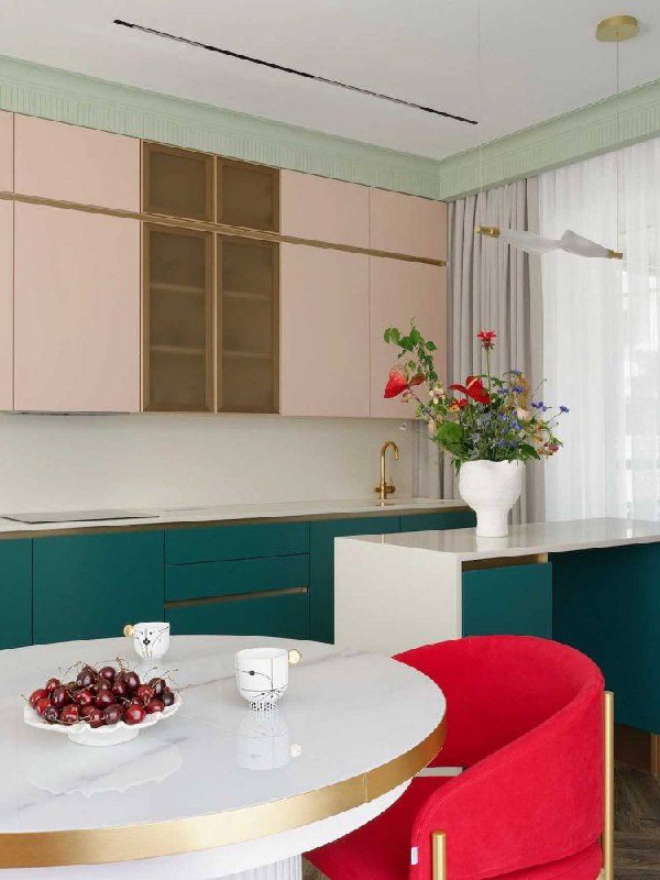 Современная классическая мебель, оживленная цветом в доме для семьи с двумя детьми Автор Екатерина Митрофанова фото Максим Максимов - изображение 3 - современная, классическая, мебель