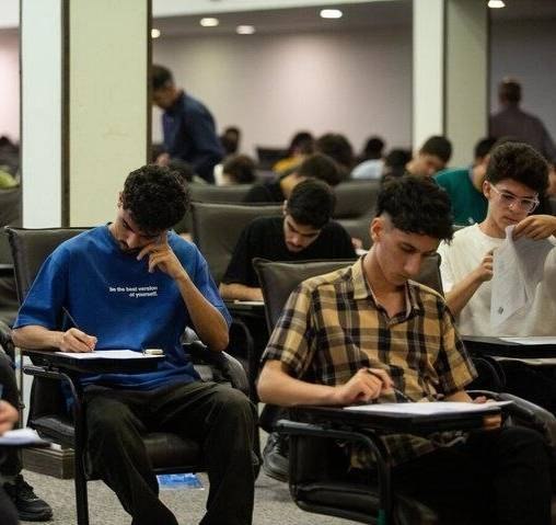 روزنامه ایران: ⭕ نتایج نهایی کنکور و آزمون پذیرش دانشجو معلم نیمه دوم آبان اعلام می‌شودرئیس سازمان سنجش آموزش کشور:🔹️نتایج اولیه آزمون 