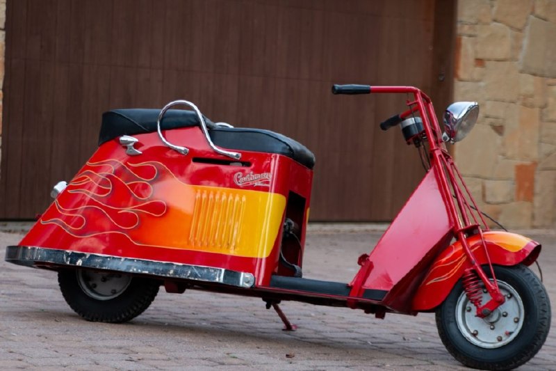 🚵♀️ 1947 Cushman Series 65 «No Reserve» – ударная история в красном обаянии!Н