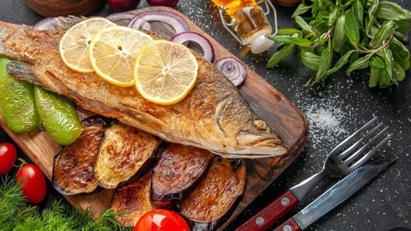 اخبار زنجان: جشنواره طبخ ماهی در سلطانیه برگزار شد🔹جشنواره طبخ ماهی ویژه بانوان استان زنجان در شهر تاریخی سلطانیه برگزار شد.🔹این جشنو