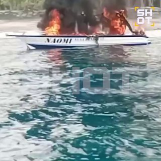 סירה שהובילה רוסים התפוצצה בבאלי. התיירים קפצו מעל הסיפון ולא נפגעו. אבל הקפטן אושפז עם כוויות קשות ברגליו…