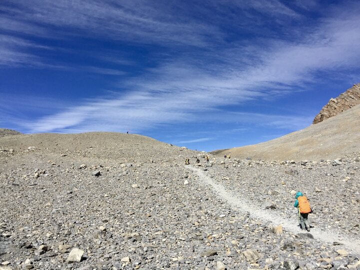 《世界之用》｜旅人的永恆聖經