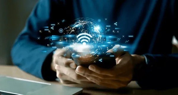 صراط نیوز | seratnews: 🟢 بسته اینترنت چرا زود تمام می‌شود؟ اپراتورها بالاخره توضیح دادند🔹ماجرای تمام‌شدن زودهنگام بسته‌های اینترنت و گلایه کارب
