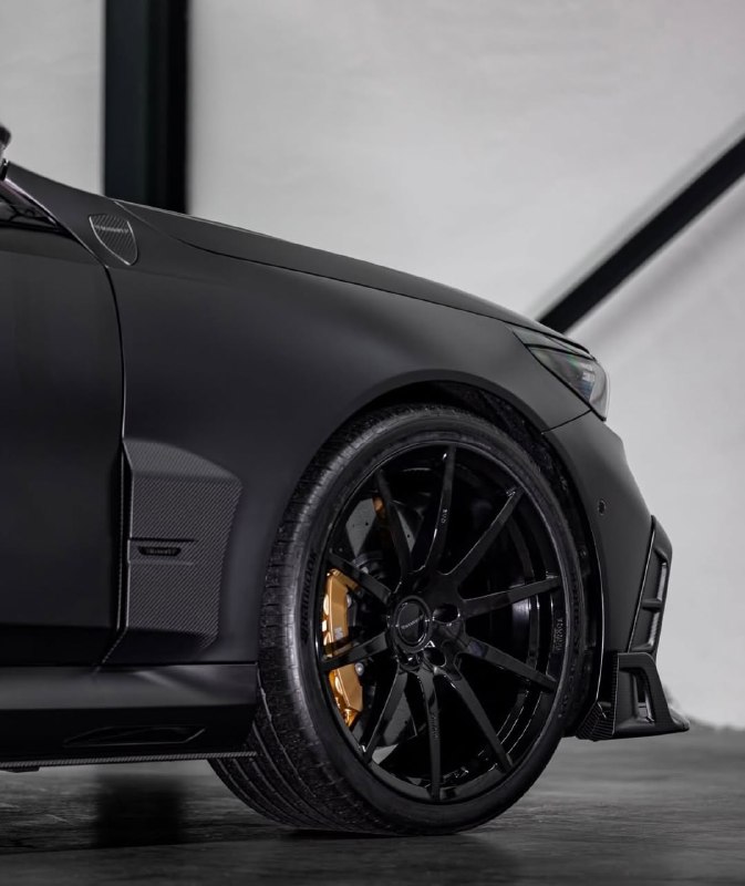 BMW M5 8