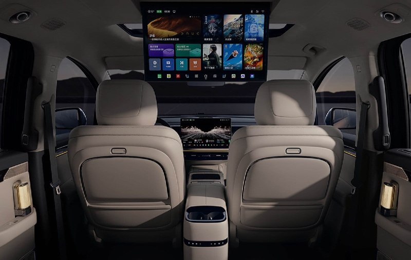 Новый Trumpchi E8 PHEV покажут в Пекине 5