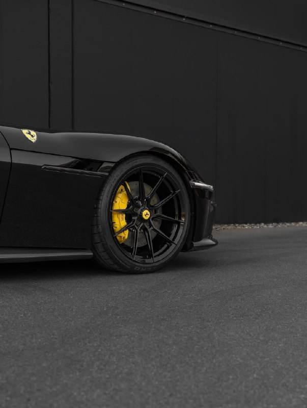 Ferrari 12Cilindri 6