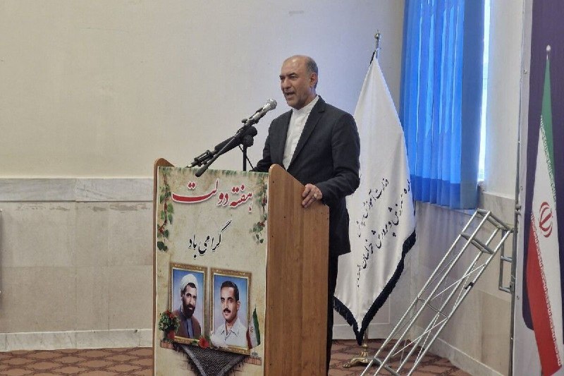 شهرآرانیوز: 🔶۳ هزار کلاس درس برای اول مهر آماده بهرهبرداری است 👤قامتی، معاون هماهنگی امور عمرانی استانداری خراسان رضوی در مراسم افت
