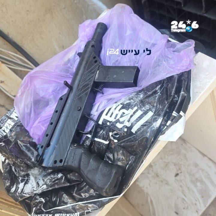 🇮🇱 נשק מסוג קרלו אותר במלון מנדרין בתל אביב; החשד: הוסלק בידי גורמים המזוהים עם ארגוני פשיעה. על רקע סכסו…