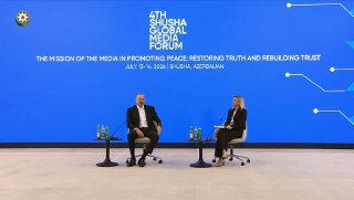 ⚡️ Быть оператором на рынке иногда выгоднее, чем быть его директором. Ответственности меньше, партнеров больше.Ильхам Алиев провел две презентации нового Азербайджана. В Шуше — громко, с шутками о Москве и символами победы. В Берлине более сдержанно, но су
