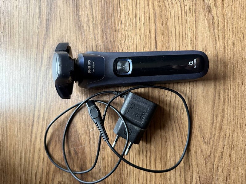 Триммер в отличном состоянии. Все время лежал. Цена 110 лар — фото 1