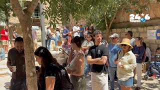 שבוע אחרי תקיפת בית הקפה הפתוח בשבת: ירושלמים בתור לתמיכה