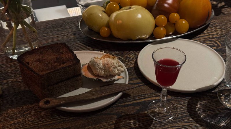 Это было так вкусно, что на последнем фото видно, как я выкатывалась из заведения. Спасибо команде «Grebeshki» за гостеприимство и вкусный ужин 🤤P.S. Лизе — морепродукты, для меня — говядина 💘Это было так вкусно, что на последнем фото видно, как я выкатывалась из заведения. Спасибо команде «Grebeshki» за гостеприимство и вкусный ужин 🤤P.S. Лизе — морепродукты, для меня — говядина 💘