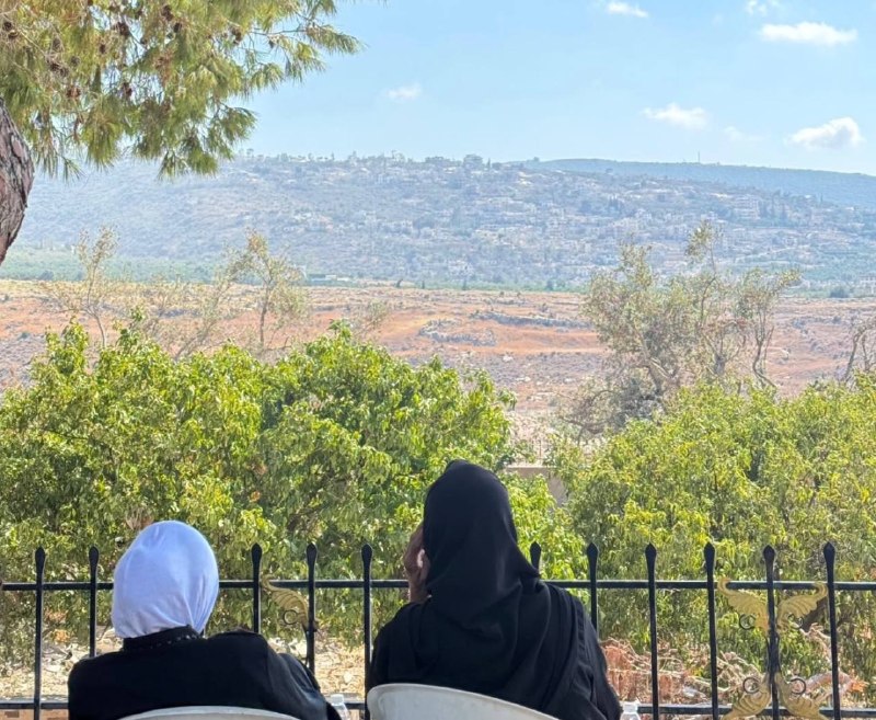 מדרך אל-הניה...ככה צופים בני העיירה אל-מנצורי את בתיהם מפוצצים לנגד עיניהם!