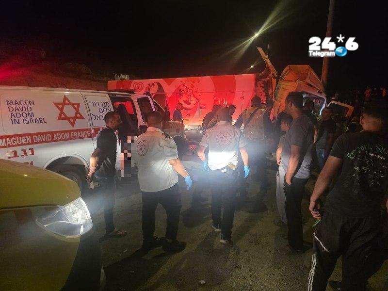 🇮🇱 תאונה קטלנית בכביש 80 סמוך לתל ערד: גבר נהרג, שניים נוספים נפצעו.