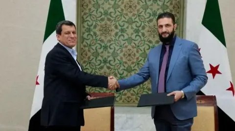 PiranshahrRudaw: ⭕️مەزڵووم عەبدی وەکوو ڕاوێژکاری سەرۆکایەتی کۆماری سووریا دەستنیشان کرا🔹 له ههنگاوێکدا که چهند ڕۆژێک دوای ڕاگهیاندنی