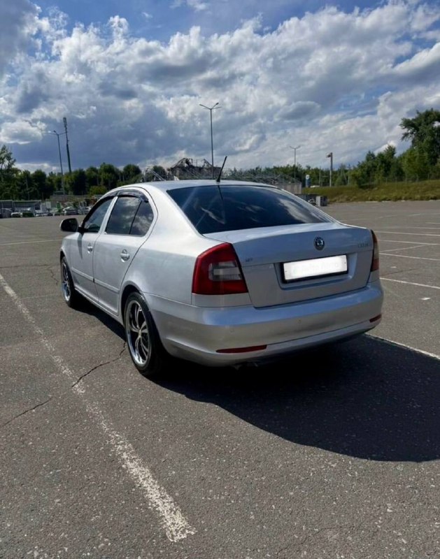 Skoda а5 2011, 1.6 коробка передач автомат (aisin) бензин + газометан (гбо). Машина без скрытых проблем.
То пройдено, машина готова к переоформлению. Все системы функционируют в штатном режиме.
Проведено масштабное обновление ходовой части и замена всех технических жидкостей. Установлена новая электрическая рейка.
Амортизаторы новые.
Ное масло заменено.
Антифриз заменен.
Кондиционер заправлен, работает исправно.
В автомобиле установлено обслужено до 2037 года.
Газовое оборудование вписано в документы на авто.
Емкость баллона 18 литров.
Новые с резиной r18. Второй комплект дисков с резиной r17 (в сборе) отдается новому владельцу бесплатно.
Машина полностью обслужена. Приезжайте, смотрите и забирайте, машина надежная.
Цена 780.000₽ торг
+79495023334

📞 Звоните: +7(949)5023334 - фотография - 4