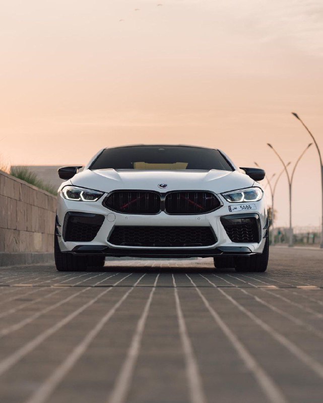 BMW M8 Competition 5