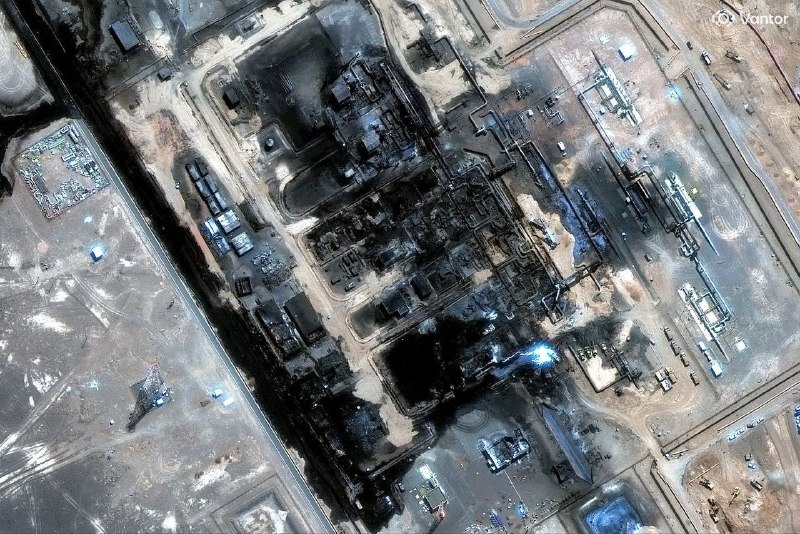 🛑🇸🇦🛰 New satellite images of the destroyed oil pumping station in the "East-West" pipeline of Saudi Arabia