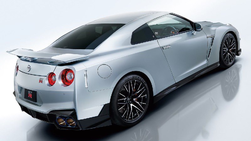 Nissan GT-R получил последнее обновление 2