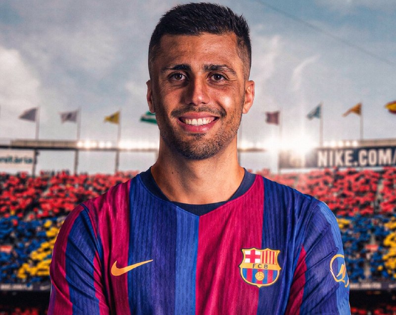 نقل و انتقالات فوتبال: 🌐 #لیگ_اسپانیا 🇪🇸⚽️ بارسلونا در این پنجره نقل‌و‌انتقالات:✅ آنتونی گوردون ـ 70 + 10 میلیون یورو ✅ رودری ـ 60 + 11 میلیون 