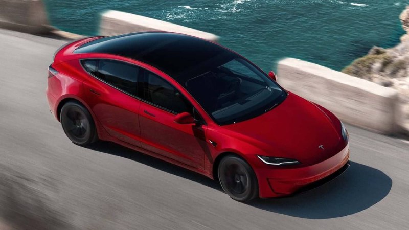 Новинка от Tesla. Подвезли обновление Tesla 3 Performance