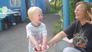Когда мне было 10 лет, мы с бабушкой часто лежали на диване и смотрели фильмы по СТС. Оптимус Прайм однажды нам сказал: «Наши расы объединены прошлым, которое было давно забыто, и будущим, в которое мы смотрим вместе. И я говорю вам об этом, чтобы о прошло