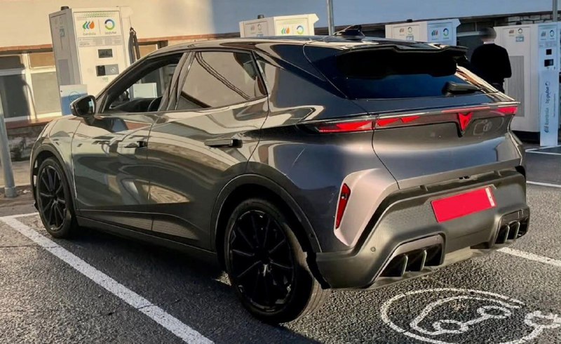 Новый CUPRA Raval раскрыт до премьеры