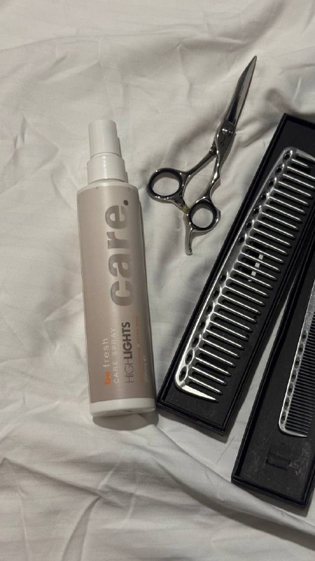 Найден отличный увлажняющий спрей “be fresh” от бренда HIGHLIGHTS— увлажняет любой тип волос— придает скольжение— легкий— без фиксацииНайден отличный увлажняющий спрей “be fresh” от бренда HIGHLIGHTS— увлажняет любой тип волос— придает скольжение— легкий— без фиксации